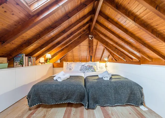 In - Cozy 2br Duplex By Lovelystay * Porto