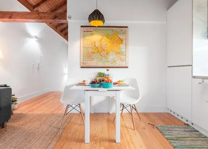 In - Cozy 2br Duplex By Lovelystay *