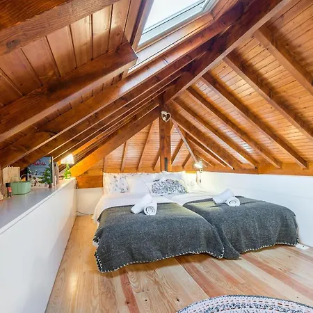 Home In Porto - Cozy 2Br Duplex By Lovelystay Apartment Porto