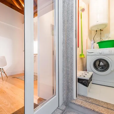 Апартаменты Home In Porto - Cozy 2Br Duplex By Lovelystay Порту
