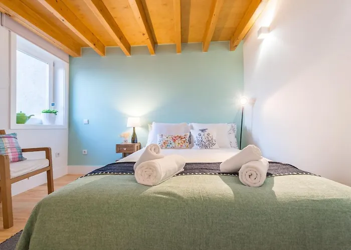 In - Cozy 2br Duplex By Lovelystay * Porto