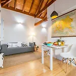 In - Cozy 2br Duplex By Lovelystay